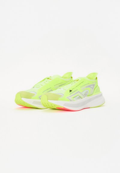 adidas by Stella McCartney ASMC ULTRABOOST 5 - Bėgimo batai plentui - solar yellow