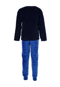 Conjunto de pijama de forro polar que incluye una camiseta de manga larga azul oscuro y pantalones azul claro con puños acanalados, ofreciendo una textura suave y un ajuste cómodo.
