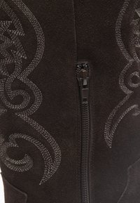 Zign Kauboi-/mootorrattasaapad - dark brown