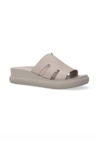 Beige slide sandal med en struktureret overdel. Har tre udskæringer og en tyk, polstret sål for komfort. Glat finish og rund form.