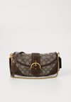 SIGNATURE SOHO BAG  - Kabelka - oak maple