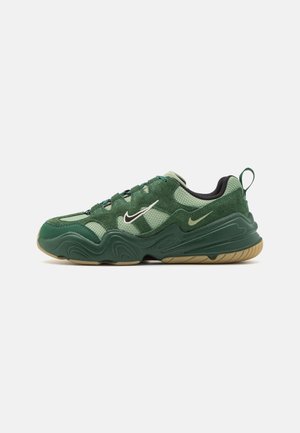 TECH HERA - Sneakers laag - oil green/black/fire/coconut milk/light brown