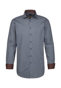 Camicia da uomo stampata di colore blu con motivo geometrico, collo e polsini marroni, maniche lunghe e chiusura davanti con bottoni. Tessuto resistente.
