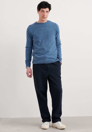 Strickpullover - blue hydrangea