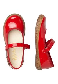 Scarpe Mary Jane in vernice rossa con punta rotonda, cinturino sottile e suola marrone testurizzata con motivi floreali. Fodera interna liscia.