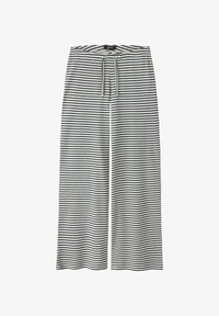 Valimata, navy blazer