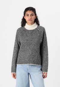 Vero Moda VMFELIZE HIGH NECK PULLOVER - Jersey de punto - birch/black