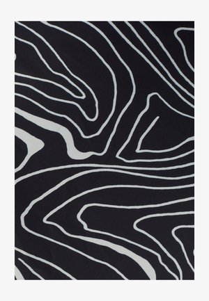 Schwarzer Stoff mit weißen, abstrakten Linien, die ein wellenförmiges Muster bilden. Die Textur wirkt glatt und weich, mit einem einheitlichen Farbschema.