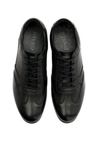 RYŁKO Sznurowane obuwie sportowe