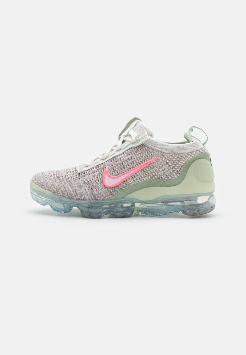 vapormax trainers pink