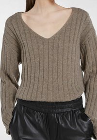 SET Sweter