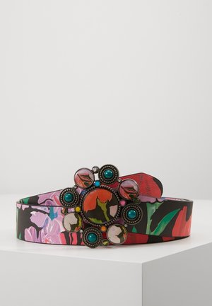 Ceinture colorée à motif floral avec une boucle ronde décorative comportant des pierres multicolores et des détails métalliques complexes.