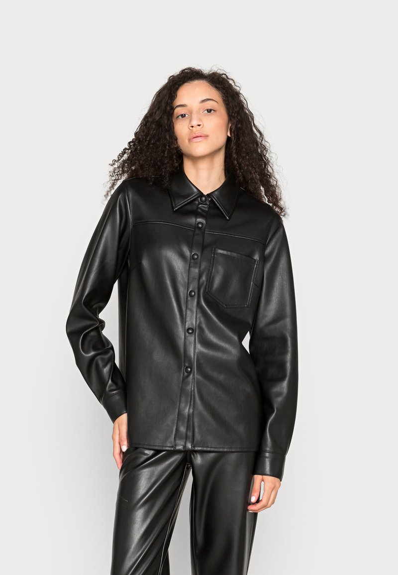 NA-KD SHIRT - Blusa com botões - black