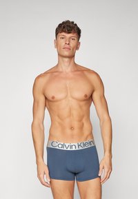 Calvin Klein Underwear TRUNK 3 PACK CKR STEEL COTTON - Chiloți boxer - hemisphere blue/troposphere/convoy