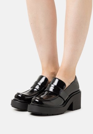 Slip-ons - black