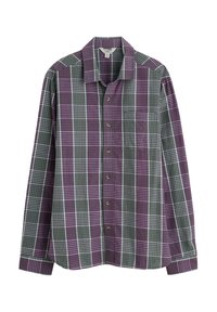 Camisa de cuadros en colores púrpura, verde y blanco, con diseño de botonadura, mangas largas y bolsillo en el pecho. Material de algodón con una textura suave.