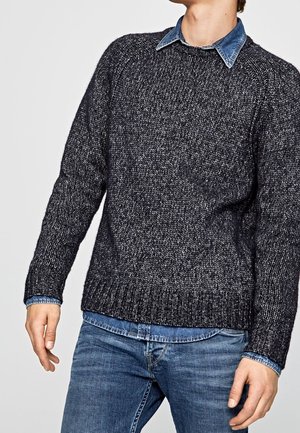 Stickad tröja - dark grey