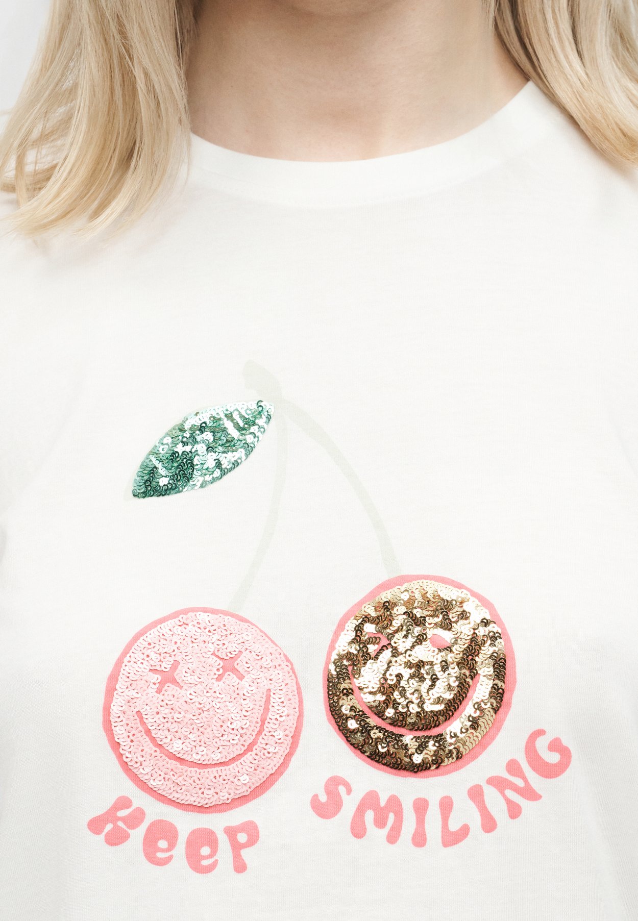 ONLKITA TEE