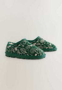 Next SHOOT REGULAR FIT - Hausschuh - green woodland