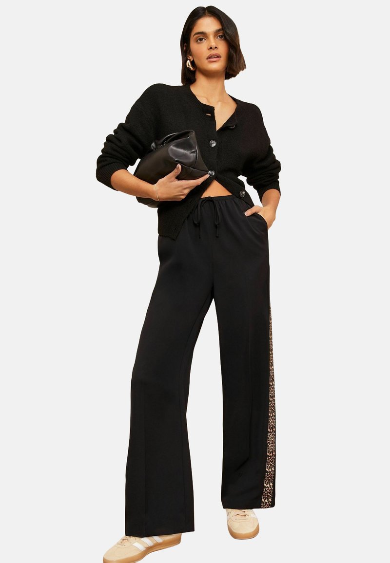 Friends Like These WIDE TAILORED SIDE STRIPE  - Treningo apatinė dalis - black