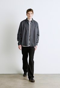 Calvin Klein Jeans GARMENT DYE SHIRT - Srajca - ebony