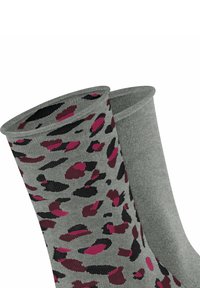 Graue Socken mit einem Leopardenmuster in Schwarz- und Rosatönen, mit glatter Textur und geripptem Rand.