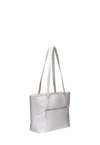 Sac fourre-tout en simili cuir argenté avec deux longues poignées, une poche zippée à l'avant, une forme structurée et une surface texturée.