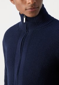 INDICODE JEANS Chaqueta de punto - navy