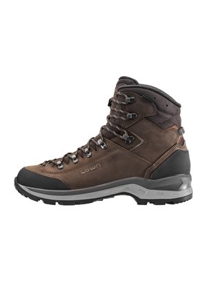 Brauner Wanderschuh mit einem strukturierten Lederoberteil, silbernen Metallhaken, Gummikappe an der Zehe, gepolstertem Knöchel und einer robusten Sohle für bessere Traktion.