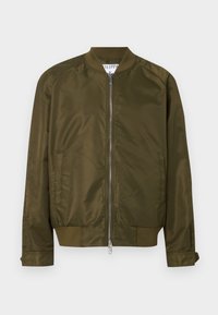 Nevybráno, midnight green