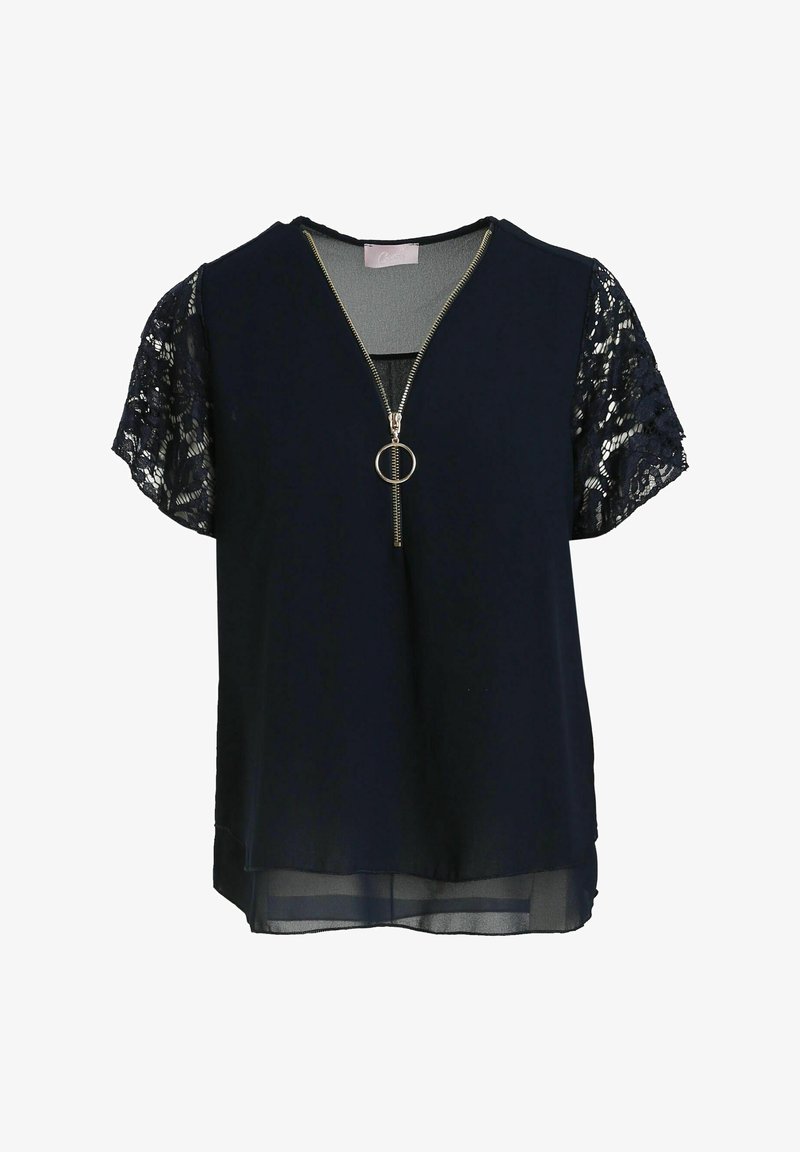 Blouse bleu marine avec manches courtes en dentelle noire, fermeture éclair avant avec tirette ronde, et ourlet transparent à plusieurs couches.