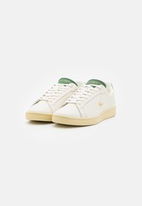 Lacoste CARNABY PRO  - Tenisky - off white