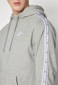 Thumbnail Image 8
