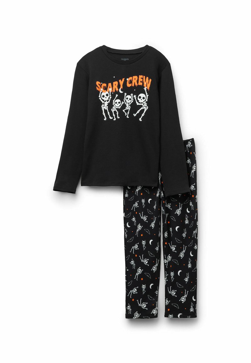 Schwarzes Pyjama-Set mit einem Langarmoberteil, das weiße Skelettgrafiken und orangefarbenen Text mit der Aufschrift "SCARY CREW" zeigt, kombiniert mit schwarzen Hosen, die mit Skeletten und Halloween-Motiven verziert sind.