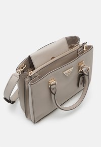 Guess NOELLE GIRLFRIEND SATCHEL - Handväska - taupe