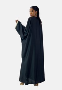 Elara ABAYA czarny