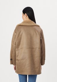 ONLY ONLYLVA BONDED COAT  - Cappotto classico - otter/tannin
