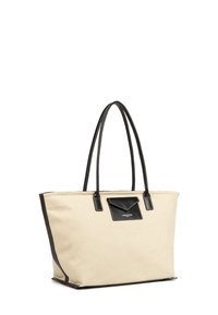 Borsa a spalla in tela beige con dettagli in pelle nera, manici lunghi e una piccola tasca frontale. Presenta cuciture bianche e una forma rettangolare.