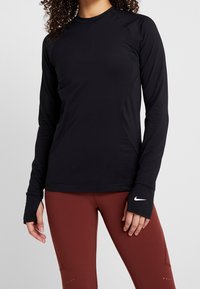 Nike Performance Tekninen t-paita - black