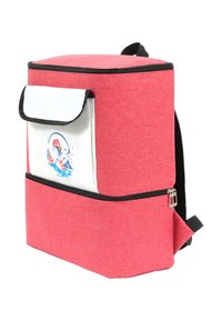 Roter Stoffrucksack mit schwarzen Reißverschlüssen, einer weißen Fronttasche mit einem bunten abstrakten Gesichtsmuster und einem oberen Tragegriff.