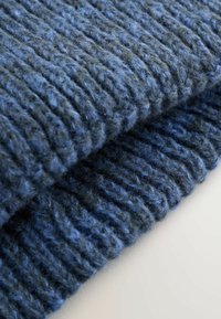 Non sélectionné, blue