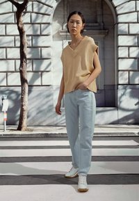 Won Hundred PEARL  - Calças de ganga de perna direita - frost blue