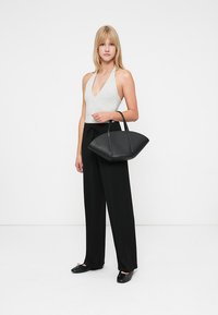 Pieces PCLAYA WIDE - Dresside alumine osa - black