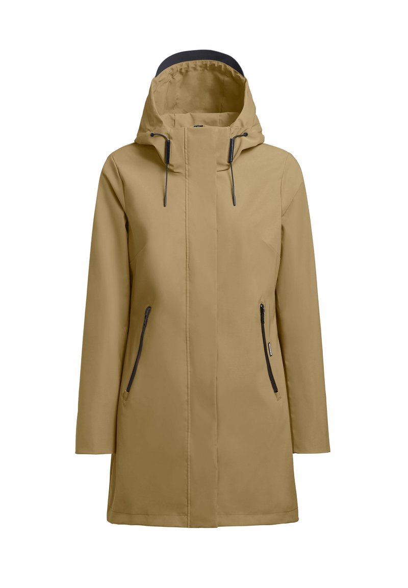 Veste imperméable beige avec capuche, fermeture éclair frontale et deux poches latérales zippées. Elle présente une texture lisse et des accents noirs contrastants.