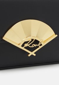 KARL LAGERFELD SIGNATURE FAN CROSSBODY - Borsa a tracolla - black