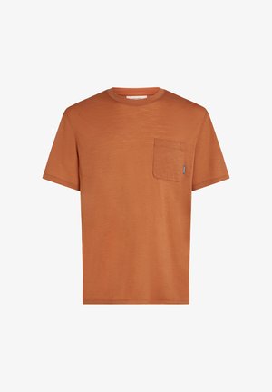 Kurze Ärmeln, orange T-Shirt aus weichem Stoff, mit einer Brusttasche auf der linken Seite und einem Rundhalsausschnitt.