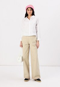 ONLY ONLBOWY BOW DETAIL SHIRT - Skjortebluse - white