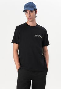 Tommy Hilfiger - T-shirt z nadrukiem