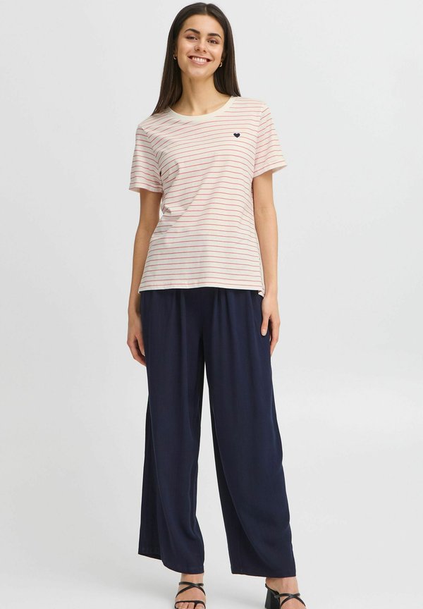 FRAMORA - Print T-shirt - teaberry mix3