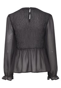 Blusa nera con pois, con orlo peplum, texture plissettata e maniche lunghe. Presenta una schiena con apertura a chiave e chiusura con bottone, oltre a polsini volan. 